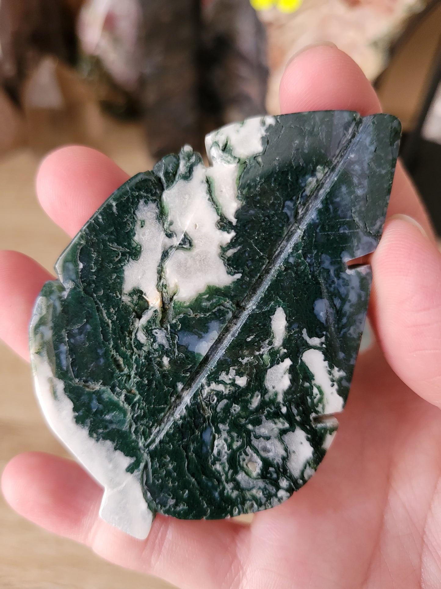 Dark Moody Moss Agate Leaf Carving 10ML