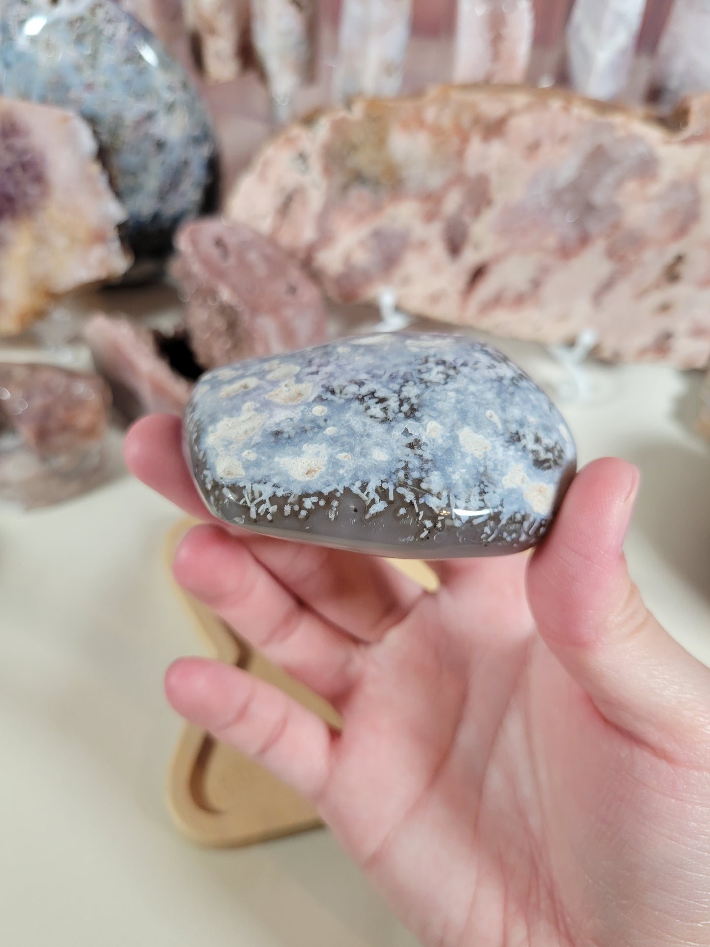 Sparkly Druzy Blue Grey Agate Heart Carving 27DH