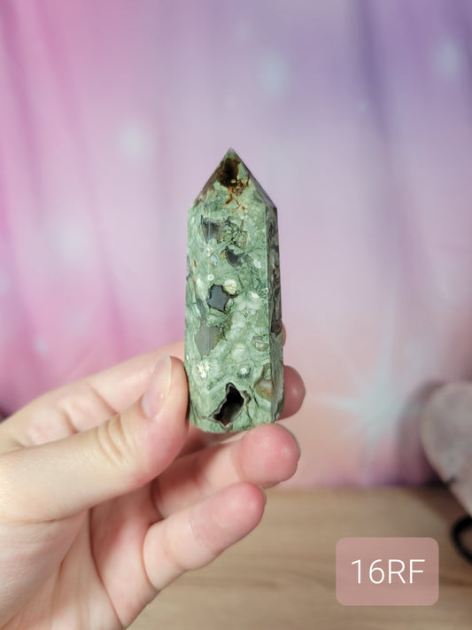 Light Green Mossy Rainforest Jasper Point 16RF