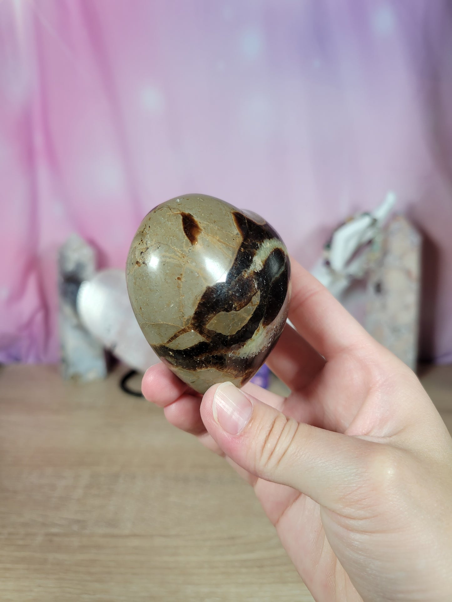 Juicy Septarian Heart Carving 15SP