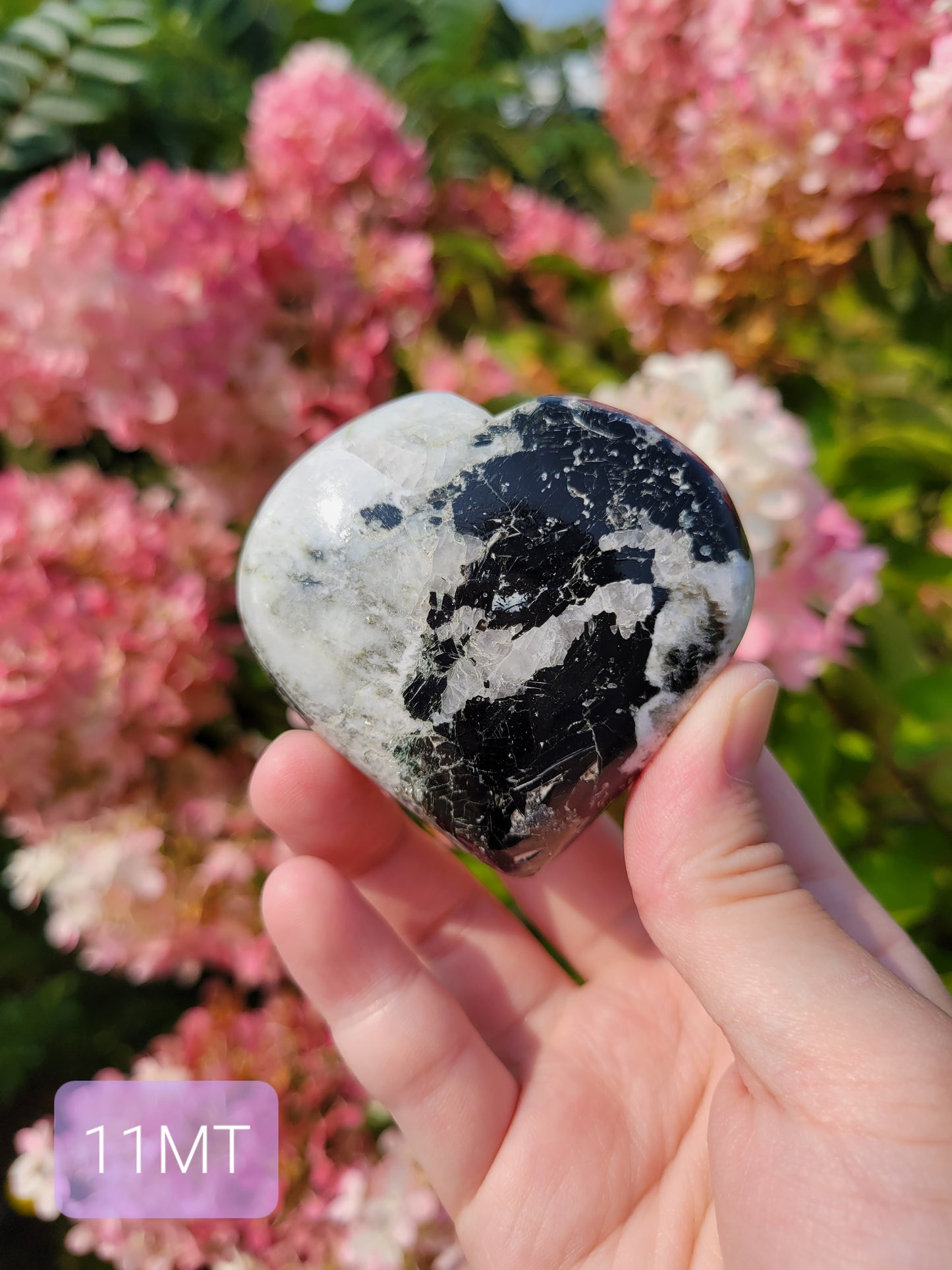 Low Blue Flash Rainbow Moonstone Heart Carving 11MT