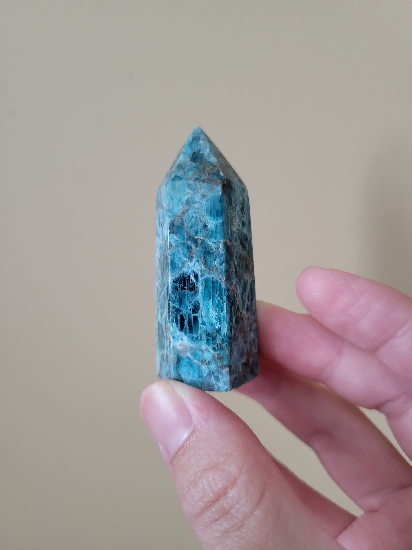 Small Flashy Blue Apatite Point 10AP