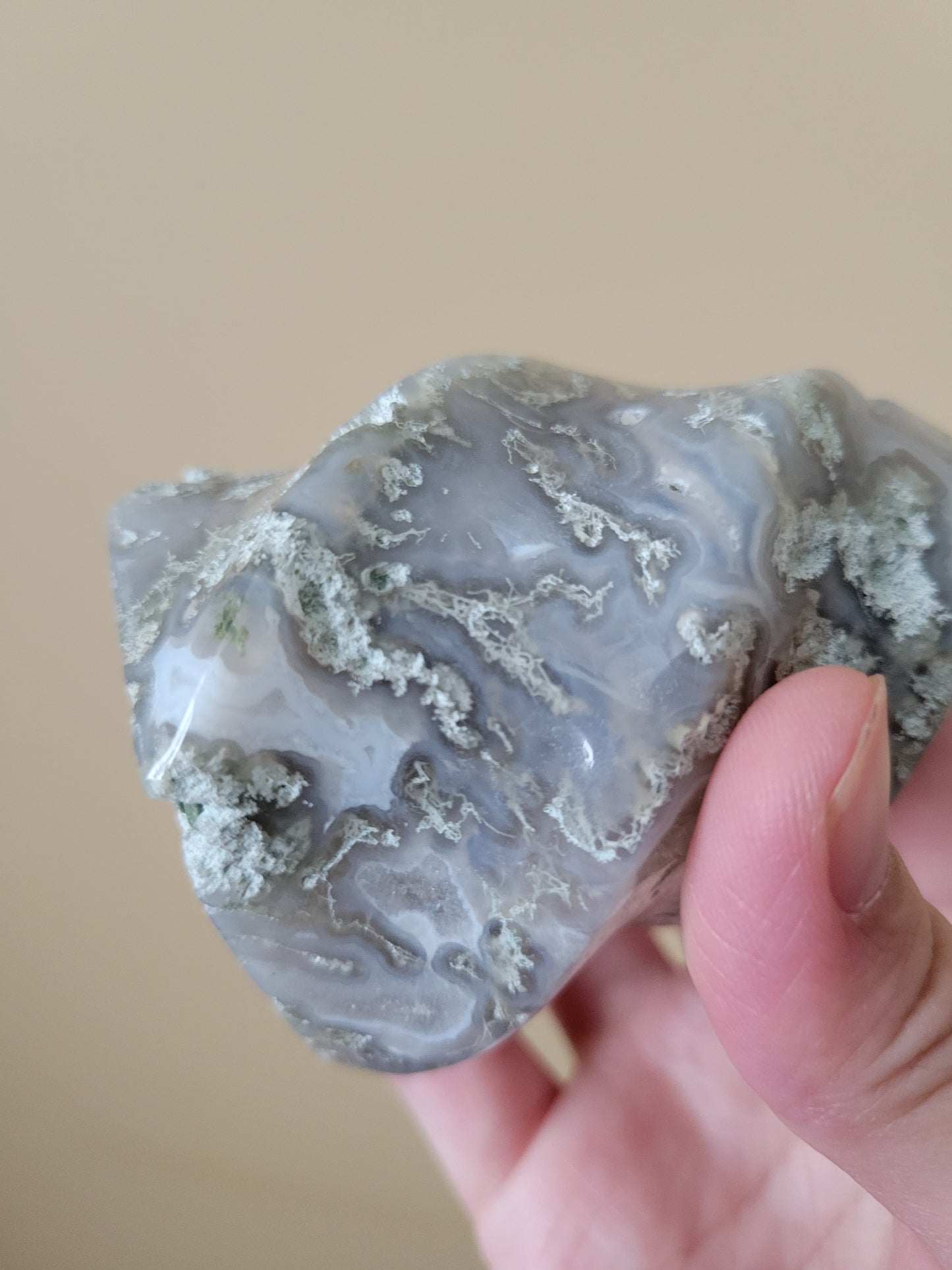 Calming Translucent Moss Agate Flame Carving 50MF