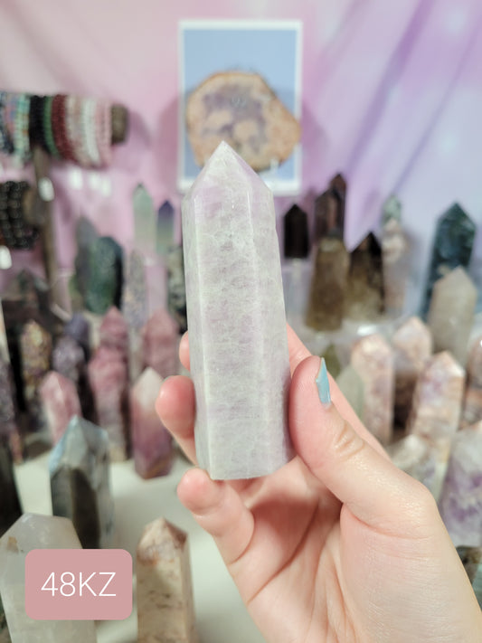 Sparkly Kunzite Point 48KZ