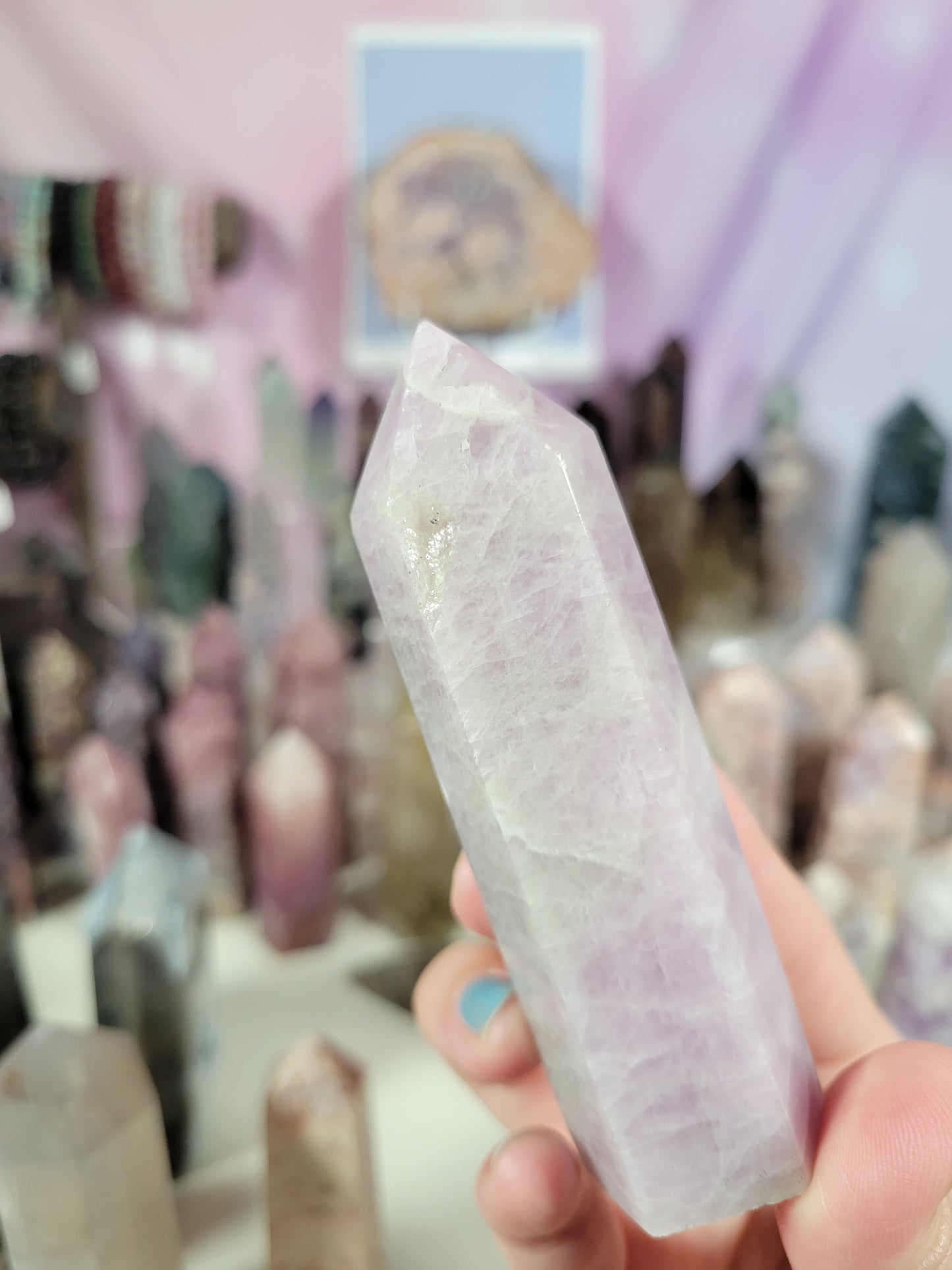 Sparkly Kunzite Point 48KZ