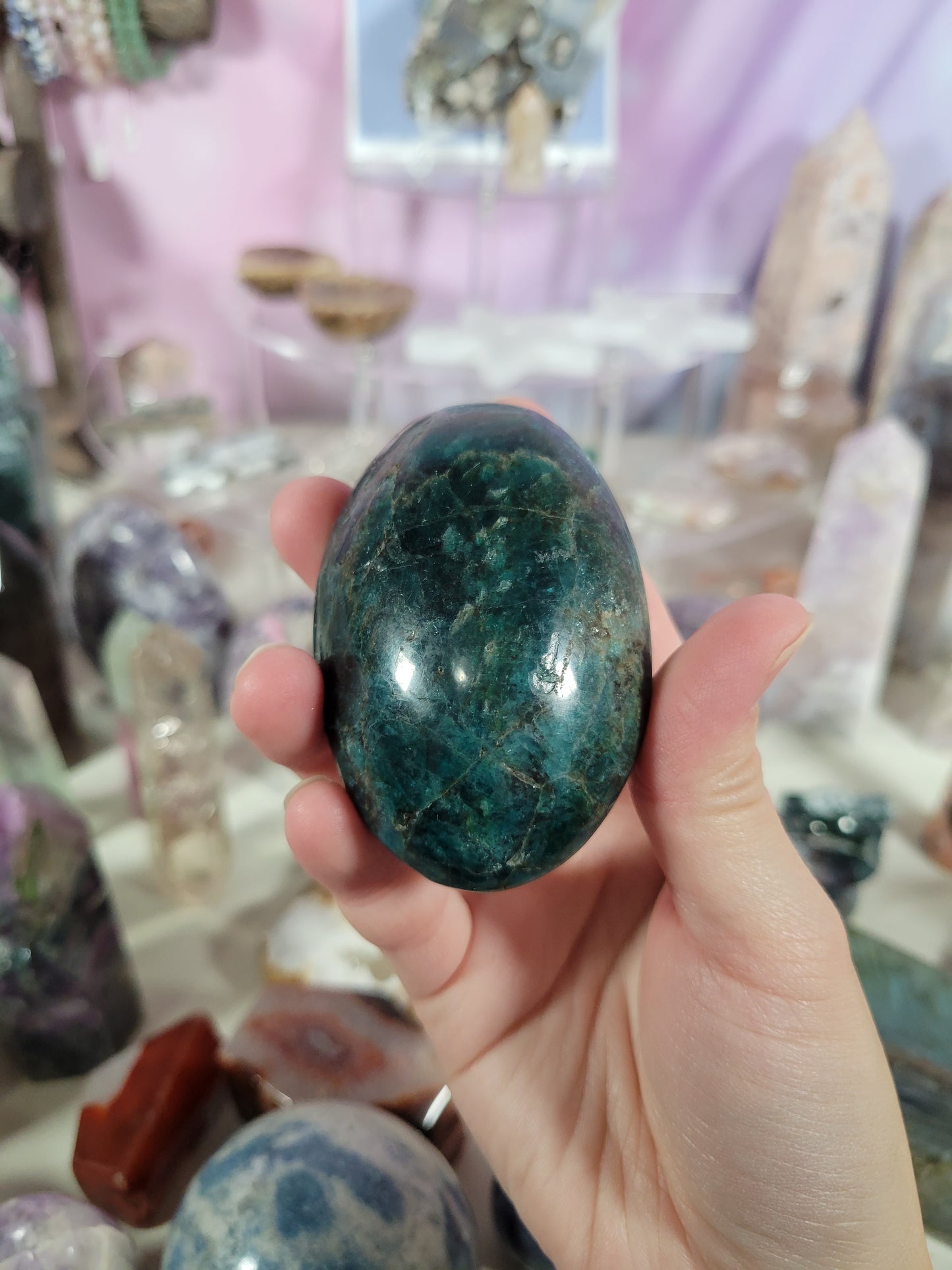 Dark Teal Blue Apatite Palmstone 7BP