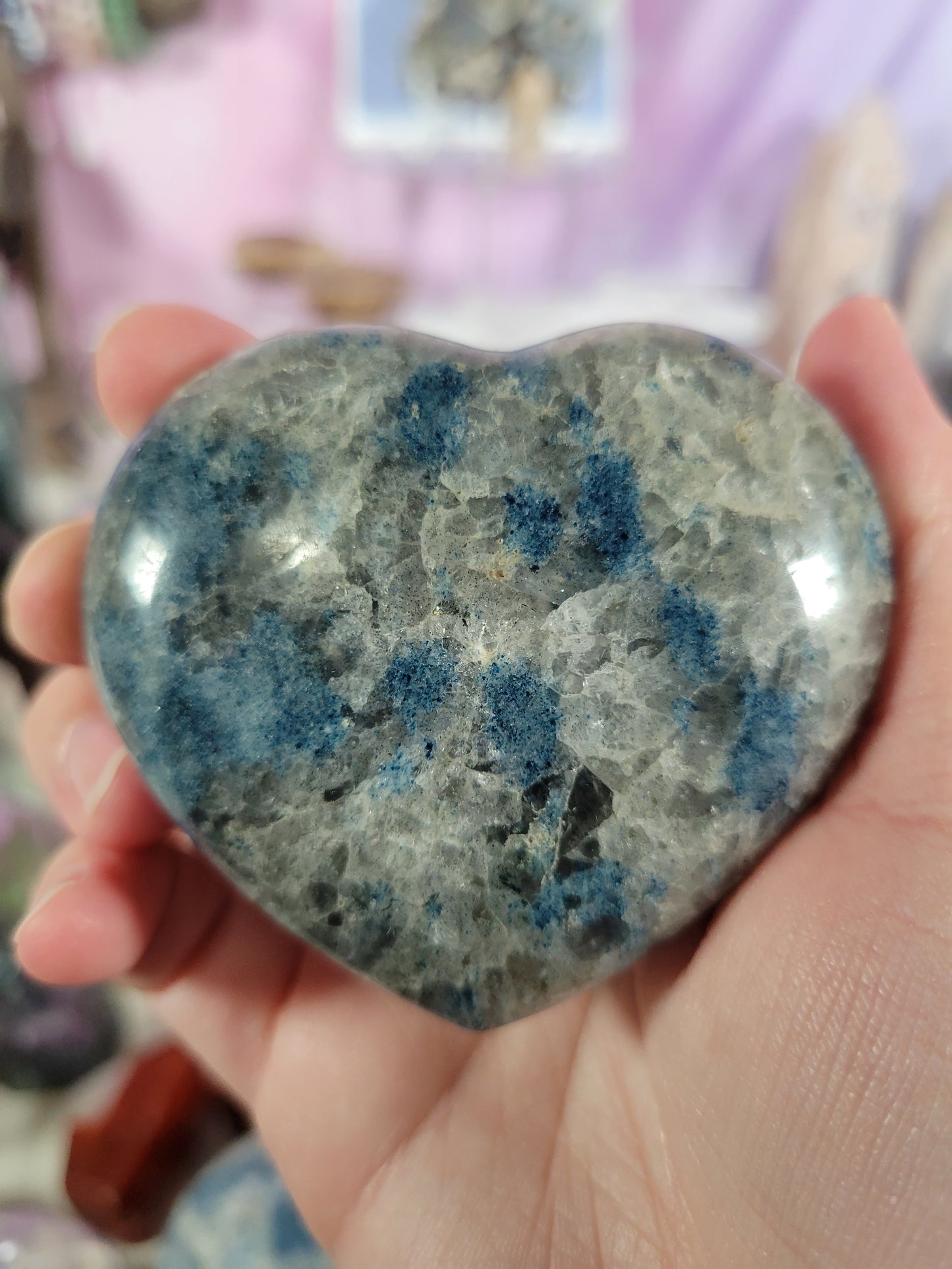 Apatite in Cleavelandite Heart Carving 14AH