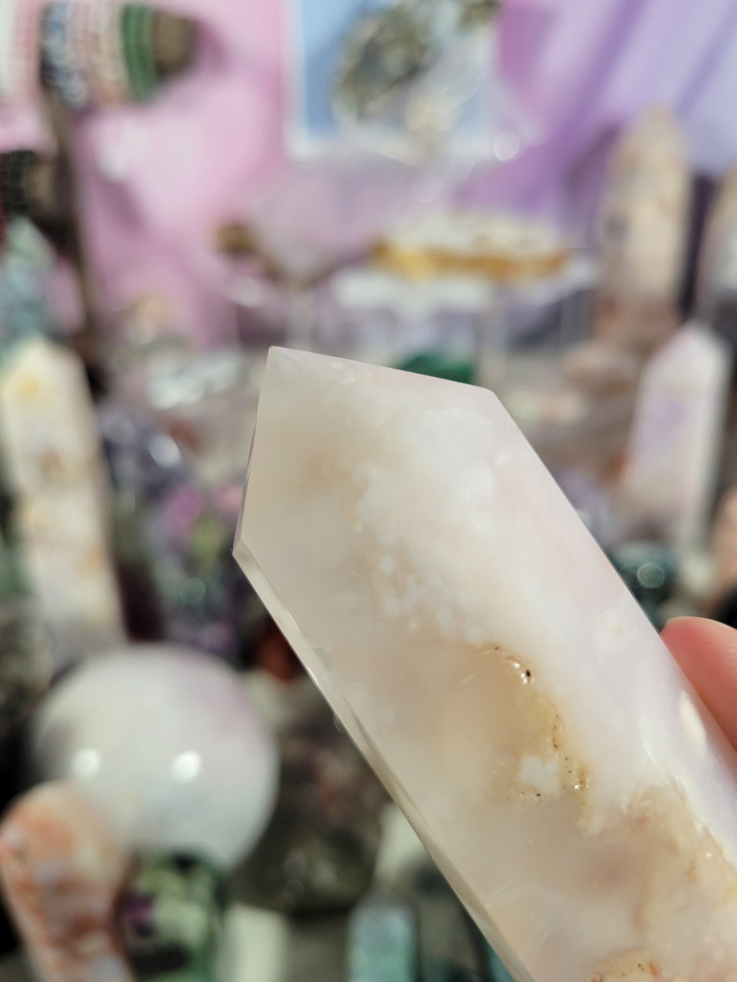 White Carnelian Flower Agate Point 15CR